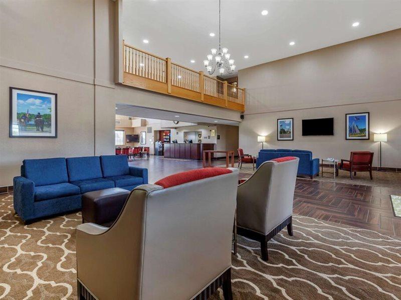 Comfort Suites Delavan - Lake Geneva Area Exterior foto