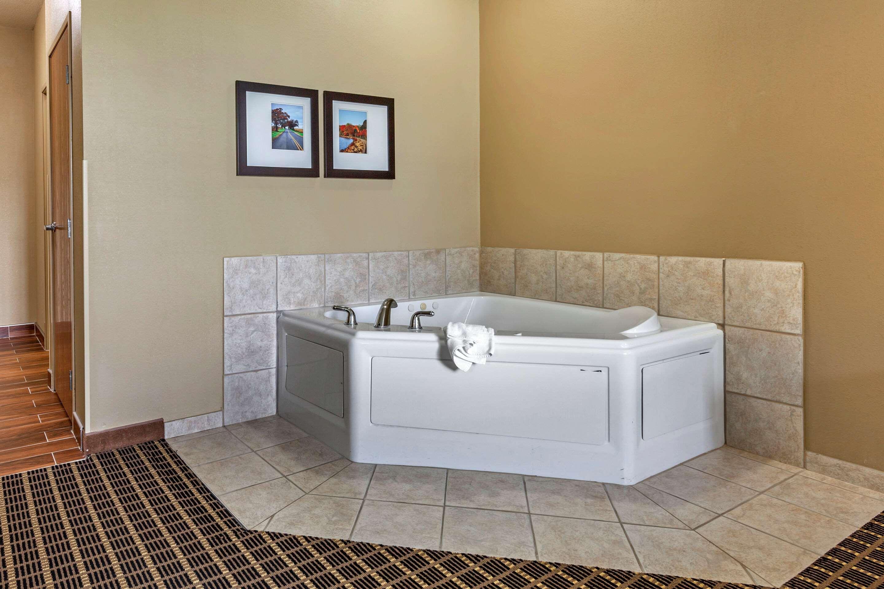 Comfort Suites Delavan - Lake Geneva Area Exterior foto