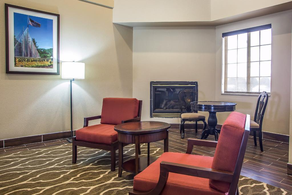 Comfort Suites Delavan - Lake Geneva Area Exterior foto