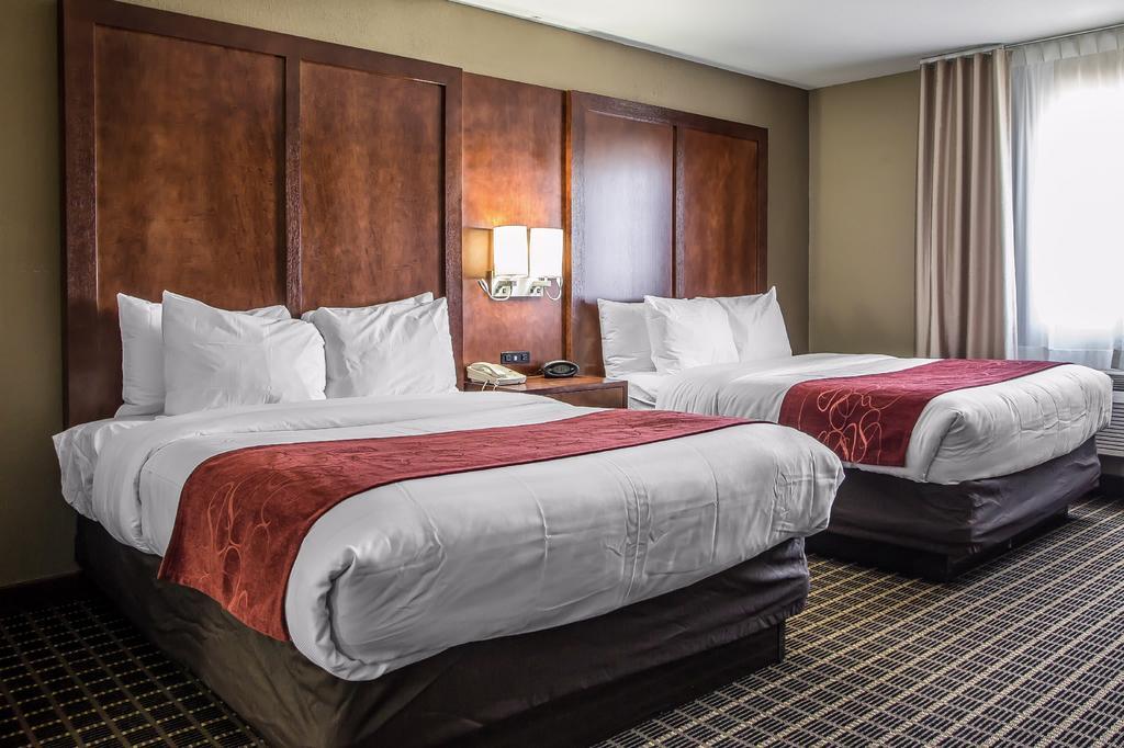 Comfort Suites Delavan - Lake Geneva Area Exterior foto