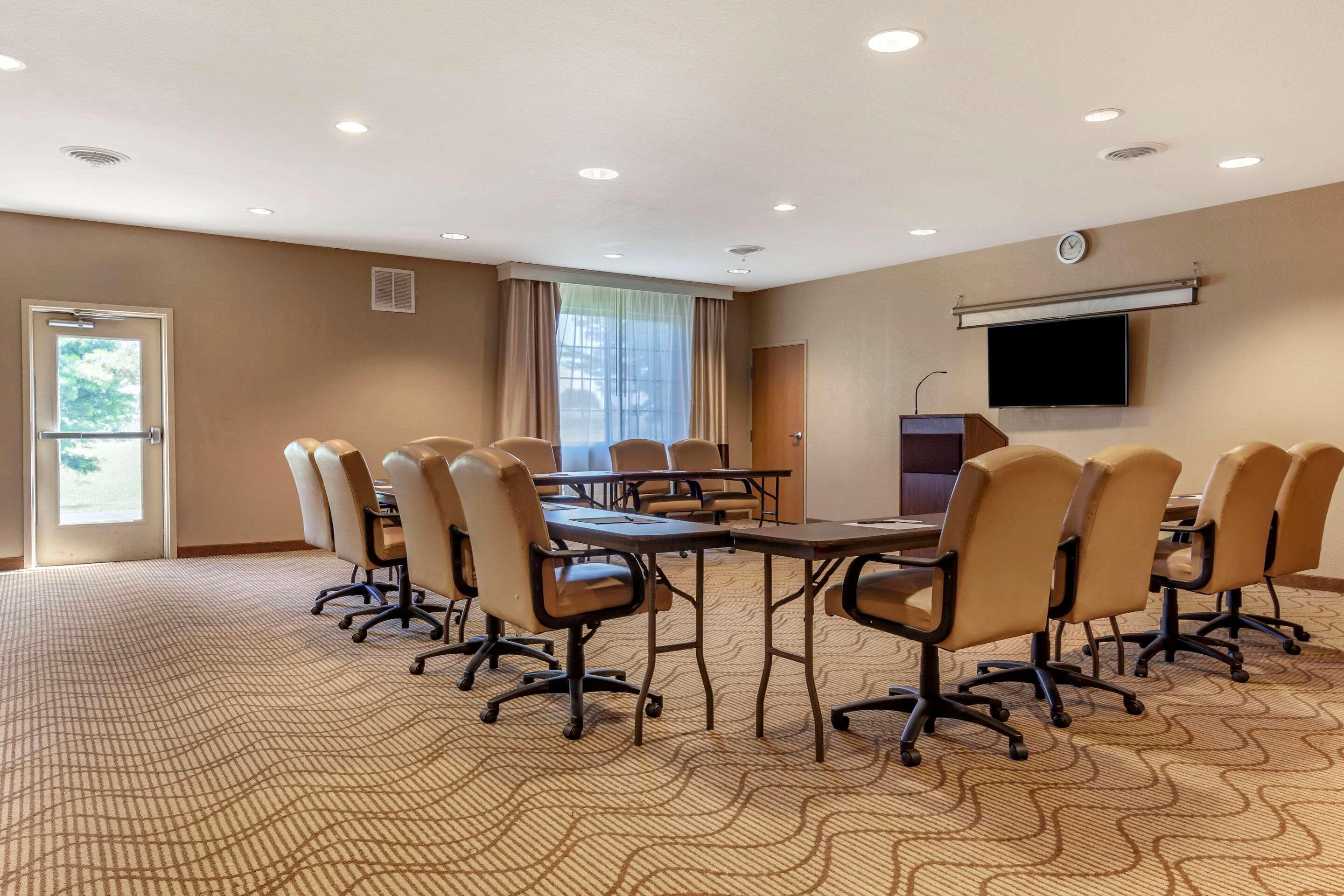 Comfort Suites Delavan - Lake Geneva Area Exterior foto